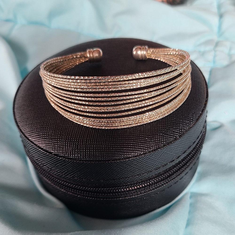 Solid Sterling Silver Diamond Cut Bangle Cuff Bra… - image 1